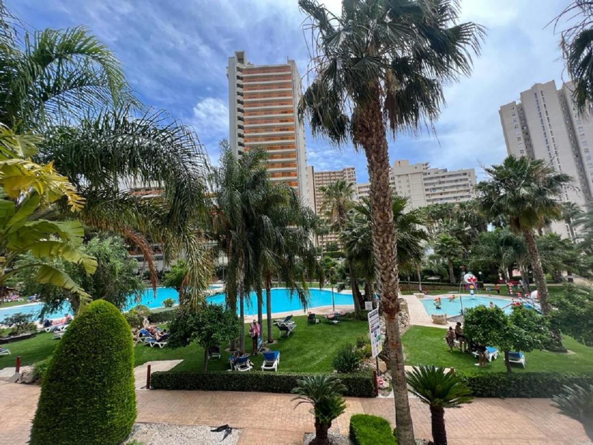 Gemelos 22-1-6 Benidorm Luaran gambar